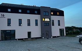 Azyl